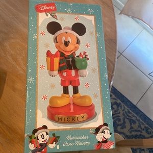 Christmas decor New 2022 Disney Mickey Mouse wood nutcracker collector Disney